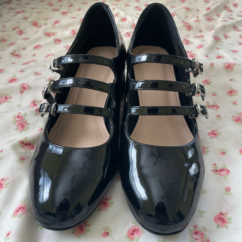 Black Patent Mary Janes